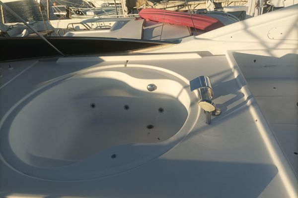 Astondoa 82 - 152