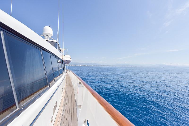 Atlantic Endeavour - 10