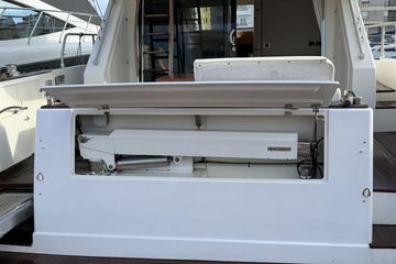 PIRANHA VIII - 5